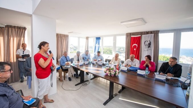 Başkan Tunç Soyer Karaburunlu Muhtarlarla Buluştu