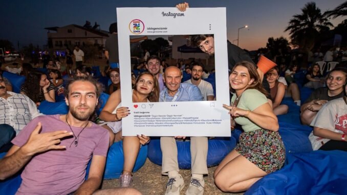 İzmir Büyükşehirin 'Gençlik Çadır Kampları' Büyük İlgi Görüyor