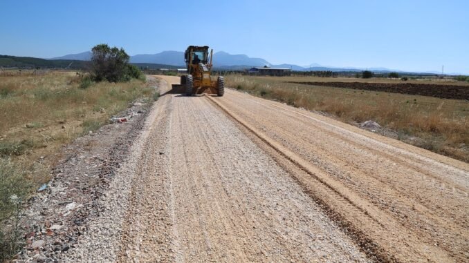 Menderes Belediyesi’nden Çiftçiye Yeni Üretim Yolları
