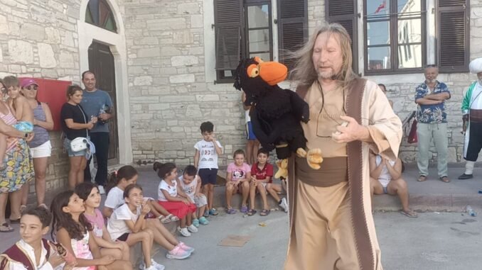 Foça Uluslararası Meddah ve Masal Festivali Başladı