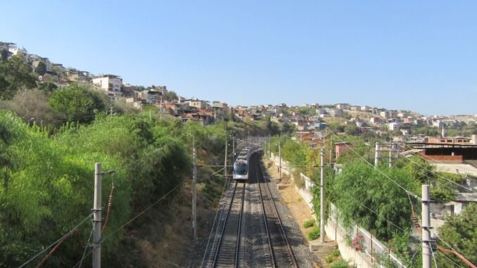 İZBAN Hattına İki Yeni İstasyon Daha İnşa Ediliyor