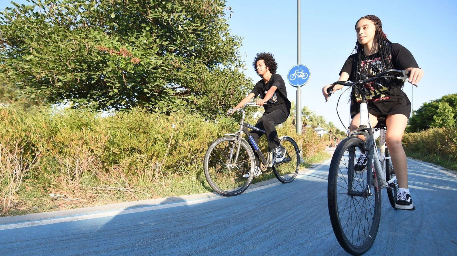 İzmir’de ’Bisiklet Bizden, Gezmesi Sizden’ Uygulaması Büyük İlgi Görüyor