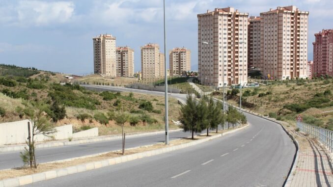 Uzundere Toplu Konutlarının Tahsis Süresi Yılsonuna Kadar Uzatıldı