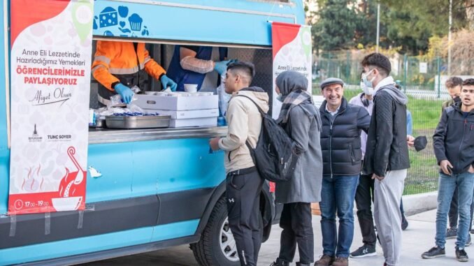İzmir’de Öğrenci Yemek Destek Noktalarının Sayısı 6’ya Çıktı