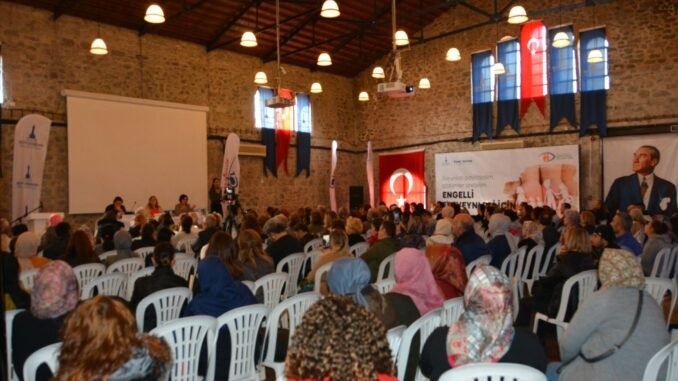 Engelli Ebeveynleri İçin Panel ve Çalıştay Yapıldı