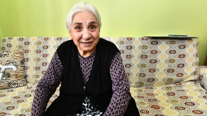 İzmir Büyükşehir Belediyesi Evde Bakım Hizmeti İle Yüzleri Güldürüyor