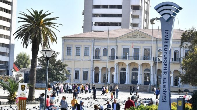 Wizmirnet Ücretsiz İnternet Hizmeti 430 Noktadan Verilmeye Başlandı