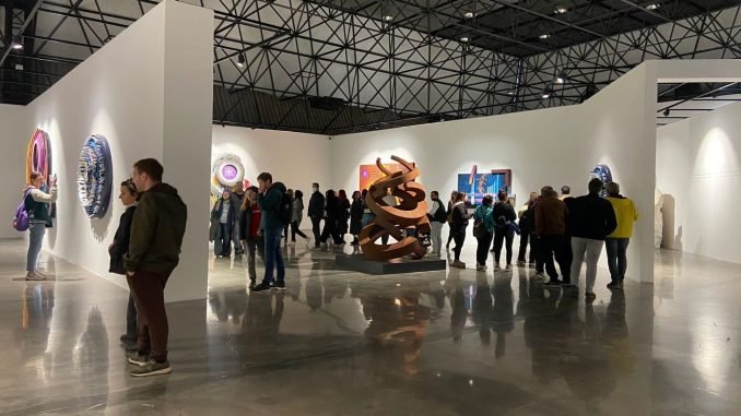 Ahmet Güneştekin’in ’Gâvur Mahallesi’ Sergisi Ziyaretçi Rekoru Kırıyor