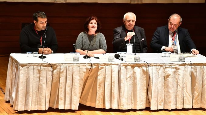 'İzmir'in Yüz Yılı' Sempozyumu Başladı