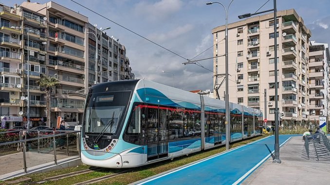Karşıyaka'ya Yeni Tramvay Hattı Geliyor! ÇED Süreci Başladı