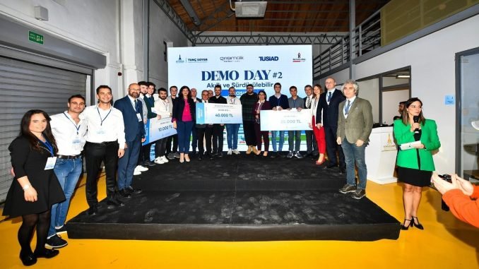 Tunç Soyer İzmirli Girişimcileri Dünya İle Buluşturuyoruz