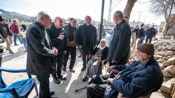 İzmir Büyükşehir Belediyesi Acil Çözüm Ekipleri Osmaniye'de (2)