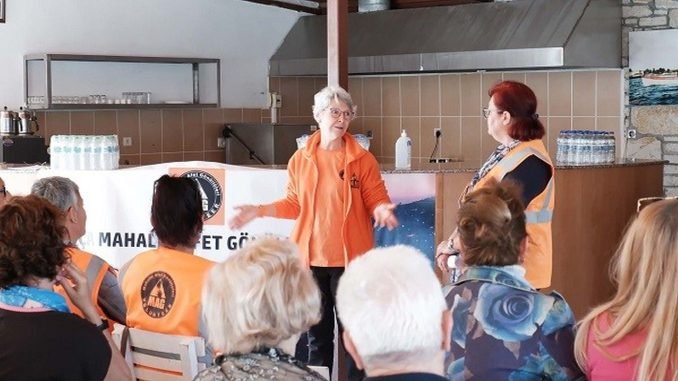 Foça’da Mahalle Afet Gönüllülüğü Eğitim Toplantısı Yapıldı