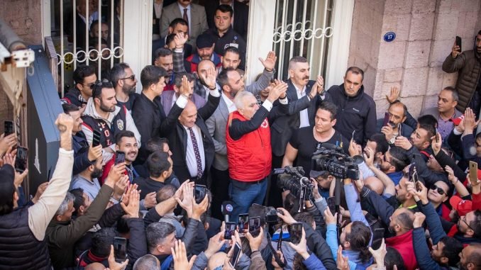 İZELMAN İşçilerine Yüzde 54 Oranında Zam Yapıldı