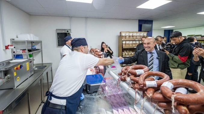 Halkın Kasabı Sayesinde İzmirlinin Cebine 15 Milyonluk Katkı