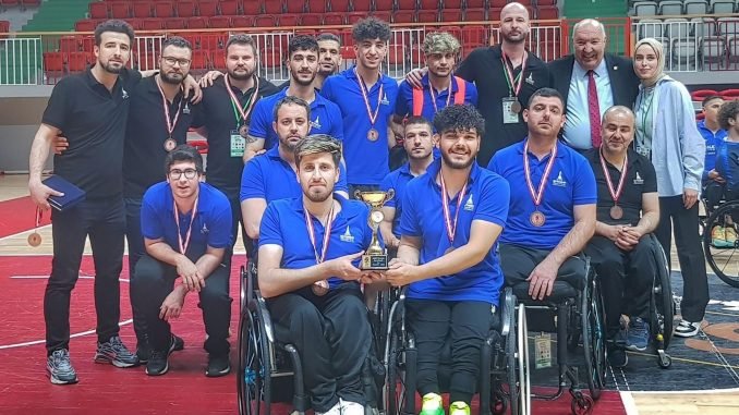 İzmir'in Tekerlekli Sandalye Basketbol Takımı Avrupa Üçüncüsü Oldu