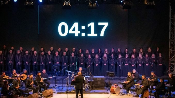 İzmirliler 6 Şubat Depreminin Yaralarını Sarmak İçin Dayanışmayı Sürdürüyor