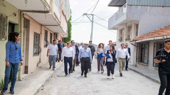 Konak’ta ’Acil Çözüm’ Turu