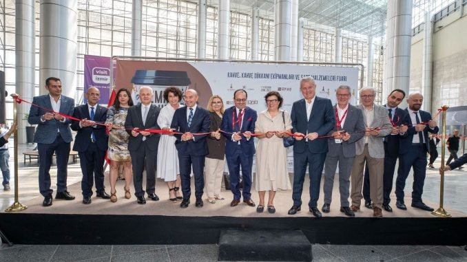 İzmir'in İlk Kahve Fuarı Başladı