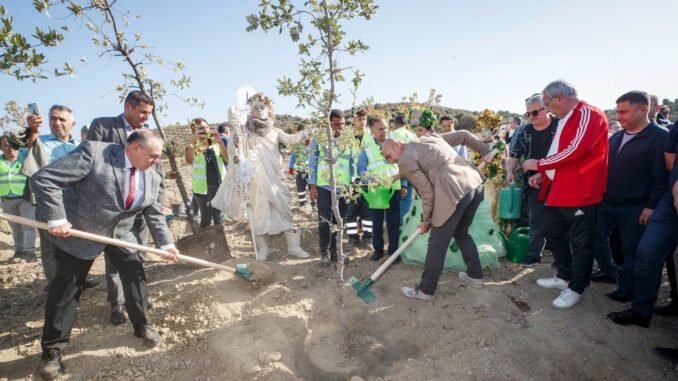 Cumhuriyetin 100’üncü Yılında İzmir’e ESHOT Ormanı