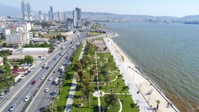 İzmir'de Denizle Dostluk Projesi Başlıyor
