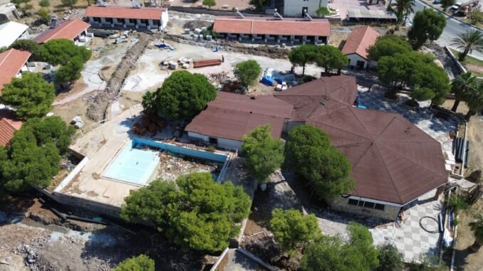 İzmir Büyükşehir, Çandarlı Sosyal Tesislerini Yenileniyor