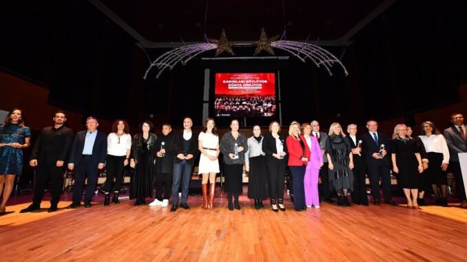 İzmir Yıldızı Ödülleri Sahiplerini Buldu