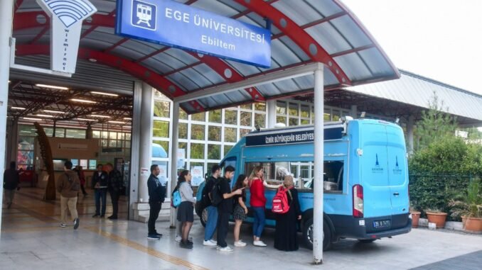 İzmir’de Üniversite Öğrencilerine ’Günaydın Çorbası’