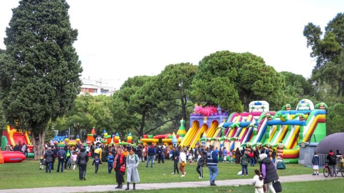 İzmirli Çocuklar ’Dünya Çocuk Hakları Günü’ Etkinlikleriyle Coştu