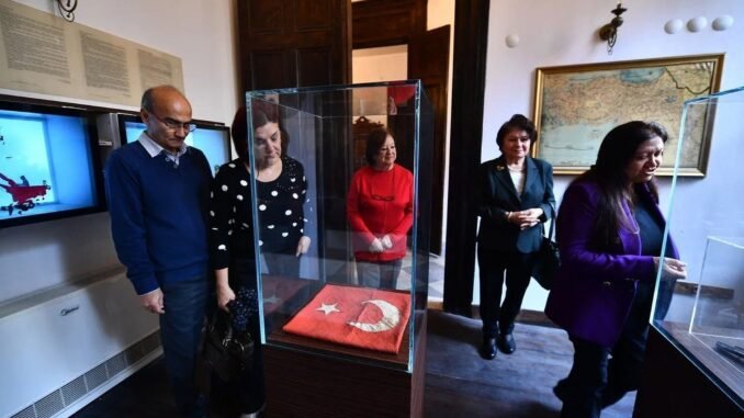 İzmir'in Kurtuluşunun 100. Yılını Anlatan Anı Evi İlgi Görüyor