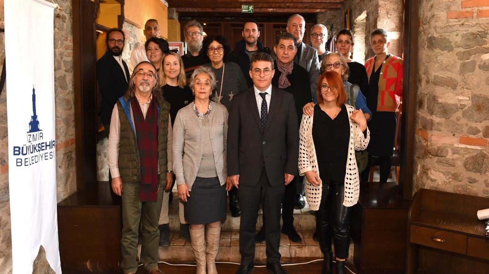 İzmir’de ‘100. Yılın Öyküsü, Şiiri’ Yarışması Sonuçlandı