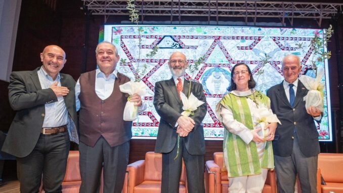 Soyer'den Yaşar Kemal Sözü 'Sonsuza Kadar Yaşatacağız'
