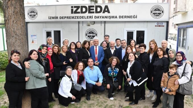 Başkan Soyer, 30 Ekim İzmir Depremi Mağdurlarıyla Bir Araya Geldi