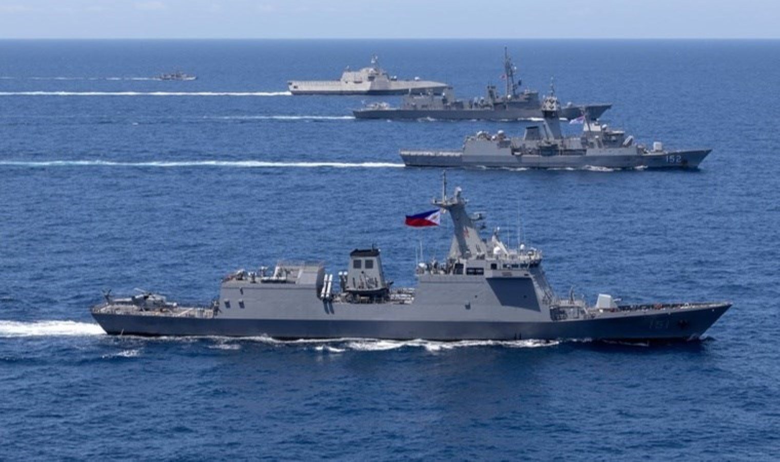 filipinler-abd-avustralya-ve-japonya-arasinda-ortak-deniz-tatbikati-gerceklestirildi-xauCFFsw.jpg filipinler-abd-avustralya-ve-japonya-arasinda-ortak-deniz-tatbikati-gerceklestirildi-xauCFFsw.jpg