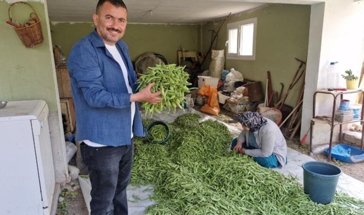 hasat-zamani-geldi-hatayda-fasulye-hasadi-basladi-DJ5LMBST.jpg hasat-zamani-geldi-hatayda-fasulye-hasadi-basladi-DJ5LMBST.jpg