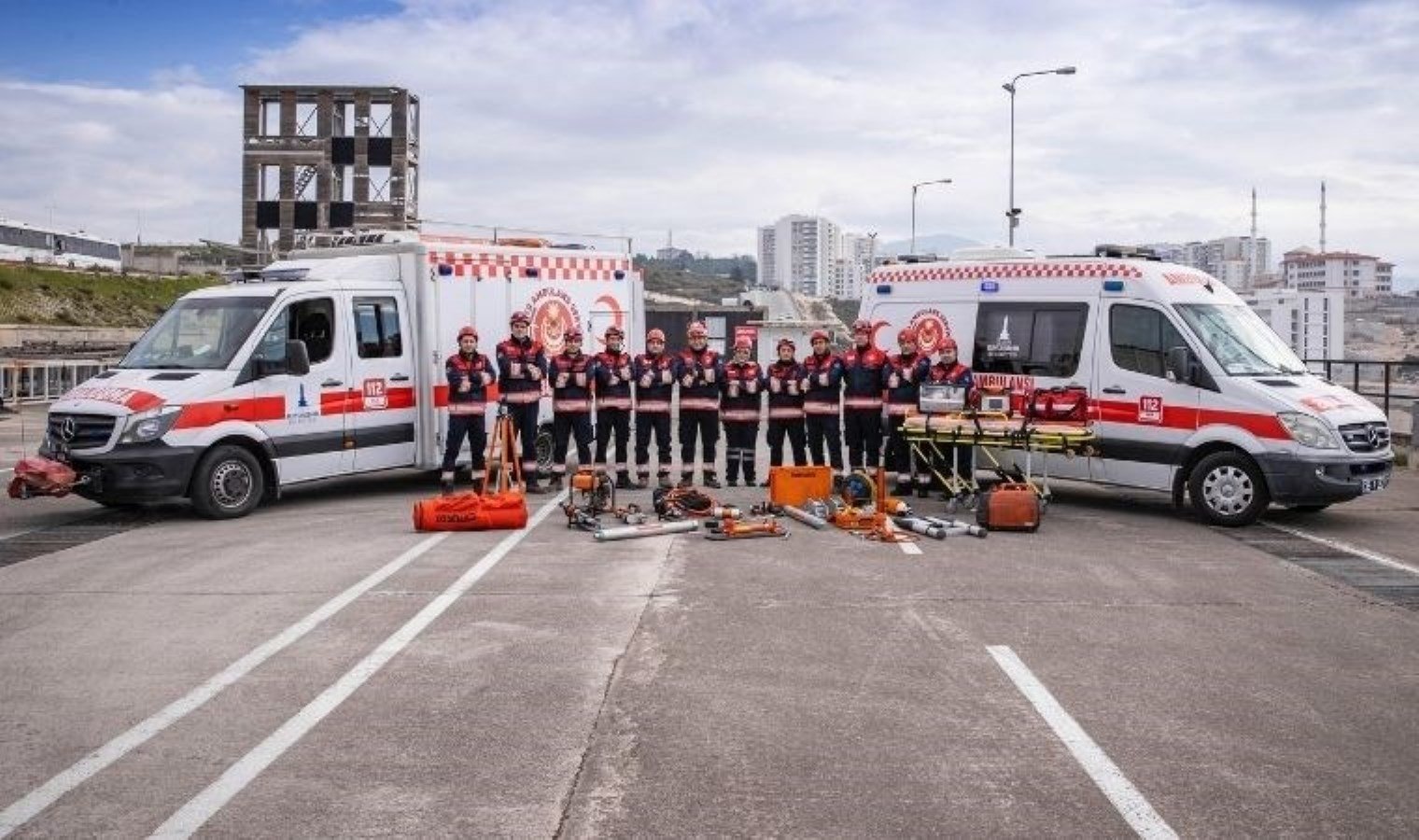 oncu-ambulans-sistemi-112-acil-kurtarma-saglik-aks-M1WaZJMF.jpg