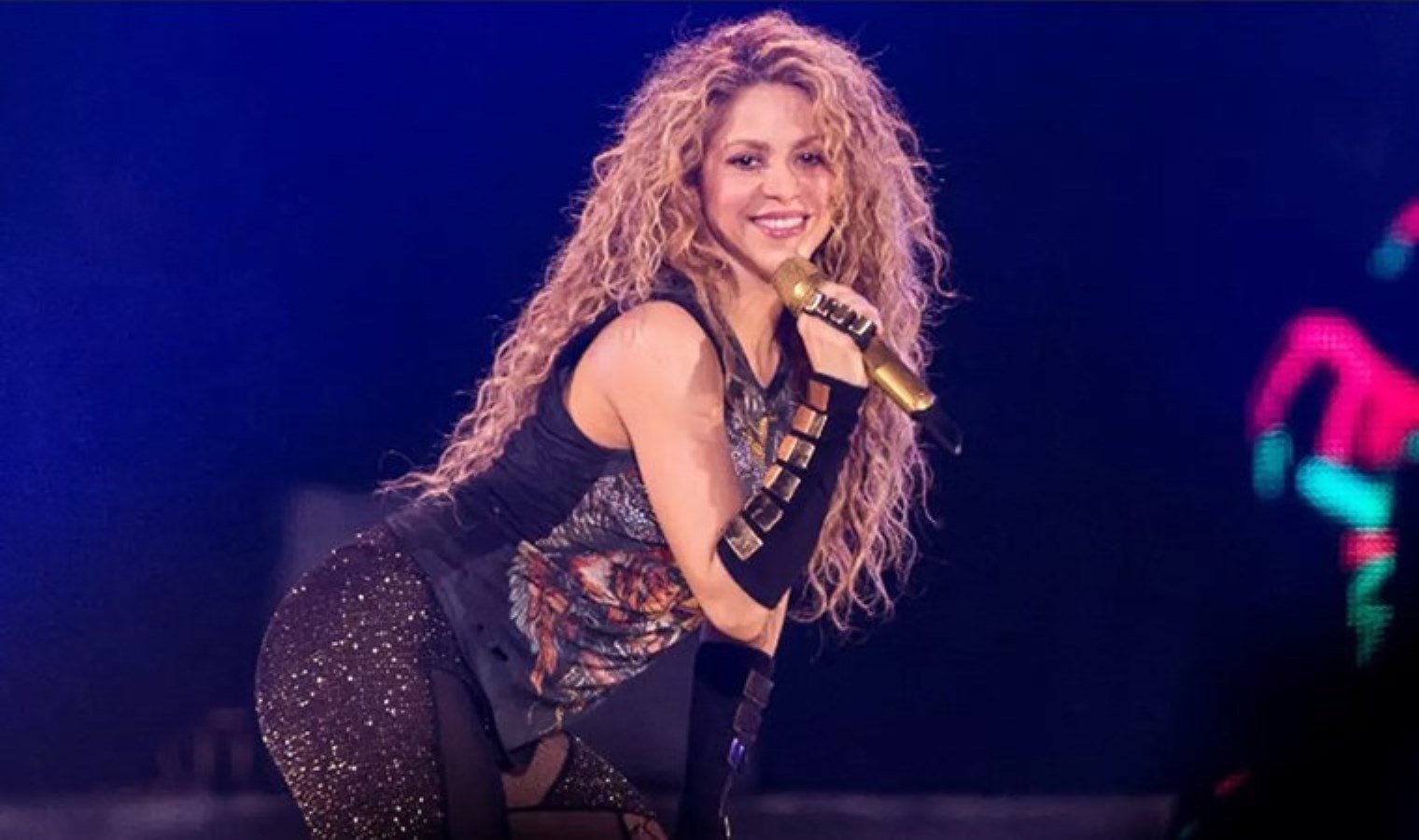 shakiradan-coachella-surprizi-ve-2024-turne-haberleri-nc1ciOgI.jpg