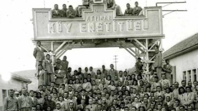 turkiyede-koy-enstituleri-soylesisi-4184Igcw.jpg