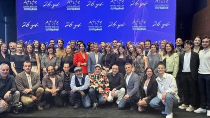 26-yapi-kredi-afife-tiyatro-odulleri-wltcliVE.jpg