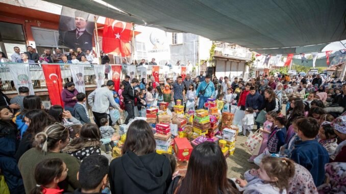 Başkan Tugay 627 Yıllık Helviç Bayramı'nda Ödemiş'teydi