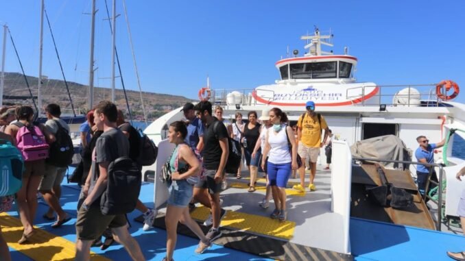 İZDENİZ’in Foça, Urla ve Mordoğan Seferleri Başlıyor