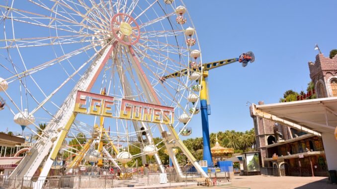İzmir'in Hafızası Siliniyor Lunapark Kapanıyor!