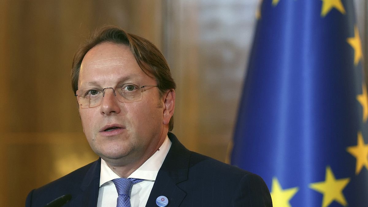 ab-genisleme-sefi-gurcistan-basbakaninin-olum-tehditleri-iddiasina-karisikligin-yol-actigini-soyledi-a9nbYSeQ.jpg