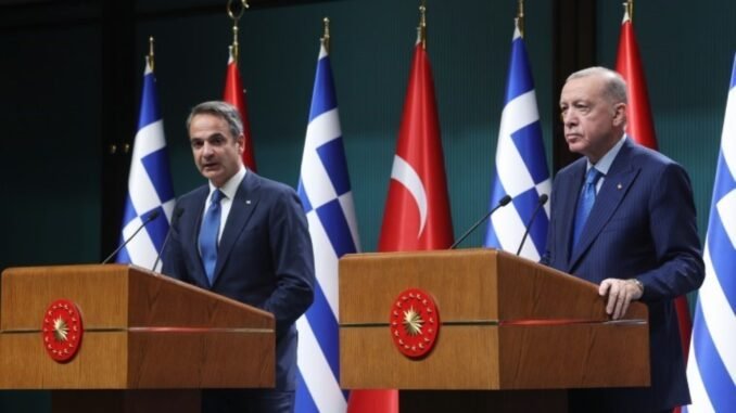 akpli-cumhurbaskani-recep-tayyip-erdogan-ile-yunanistan-basbakani-kiriakos-micotakis-gorustu-w6Y53qT8.jpg