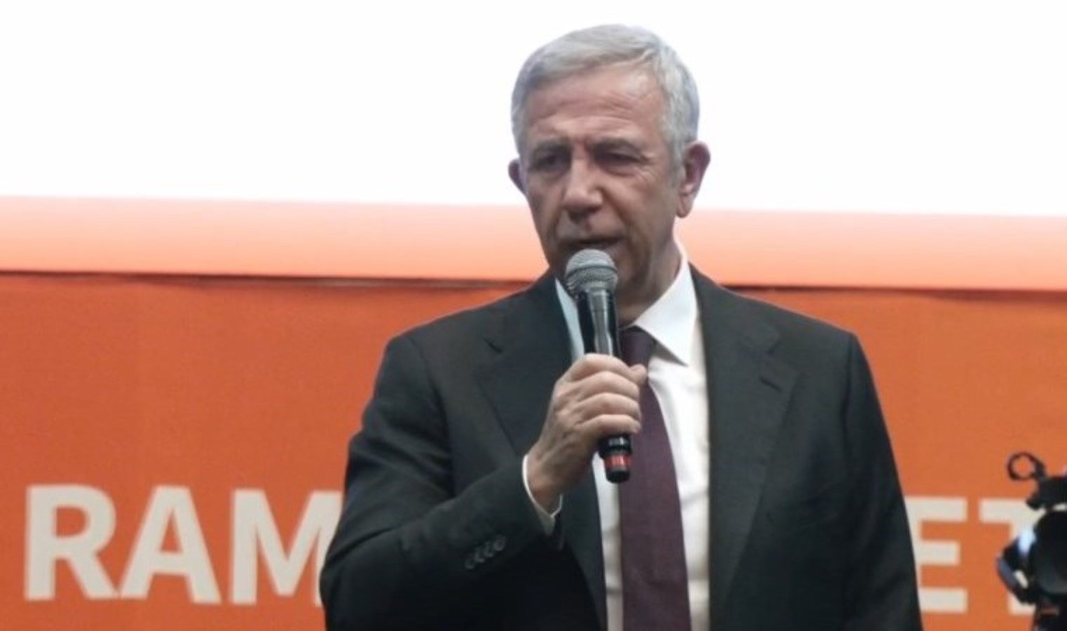 ankara-buyuksehir-belediyesi-ve-benim-hocam-yayincilik-is-birligi-NW1xLImm.jpg ankara-buyuksehir-belediyesi-ve-benim-hocam-yayincilik-is-birligi-NW1xLImm.jpg