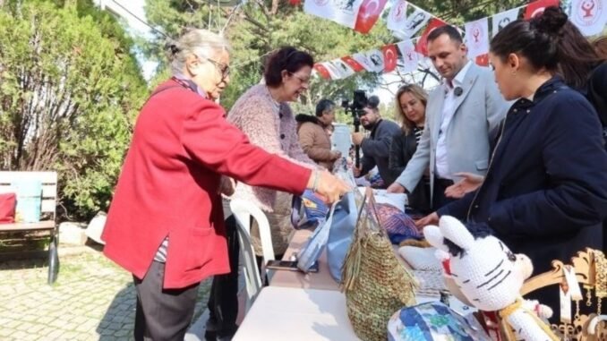 anneler-gunu-hediyelik-esya-gunleri-bornovada-basliyor-2Dj4O57B.jpg