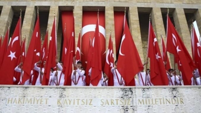 ataturkun-samsuna-cikisi-ve-19-mayisin-anlami-zIkXMxeP.jpg