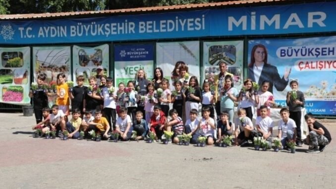 aydin-buyuksehir-belediyesi-ilkokul-ogrencilerini-fidanlikta-agirladi-Pz8OmzKE.jpg