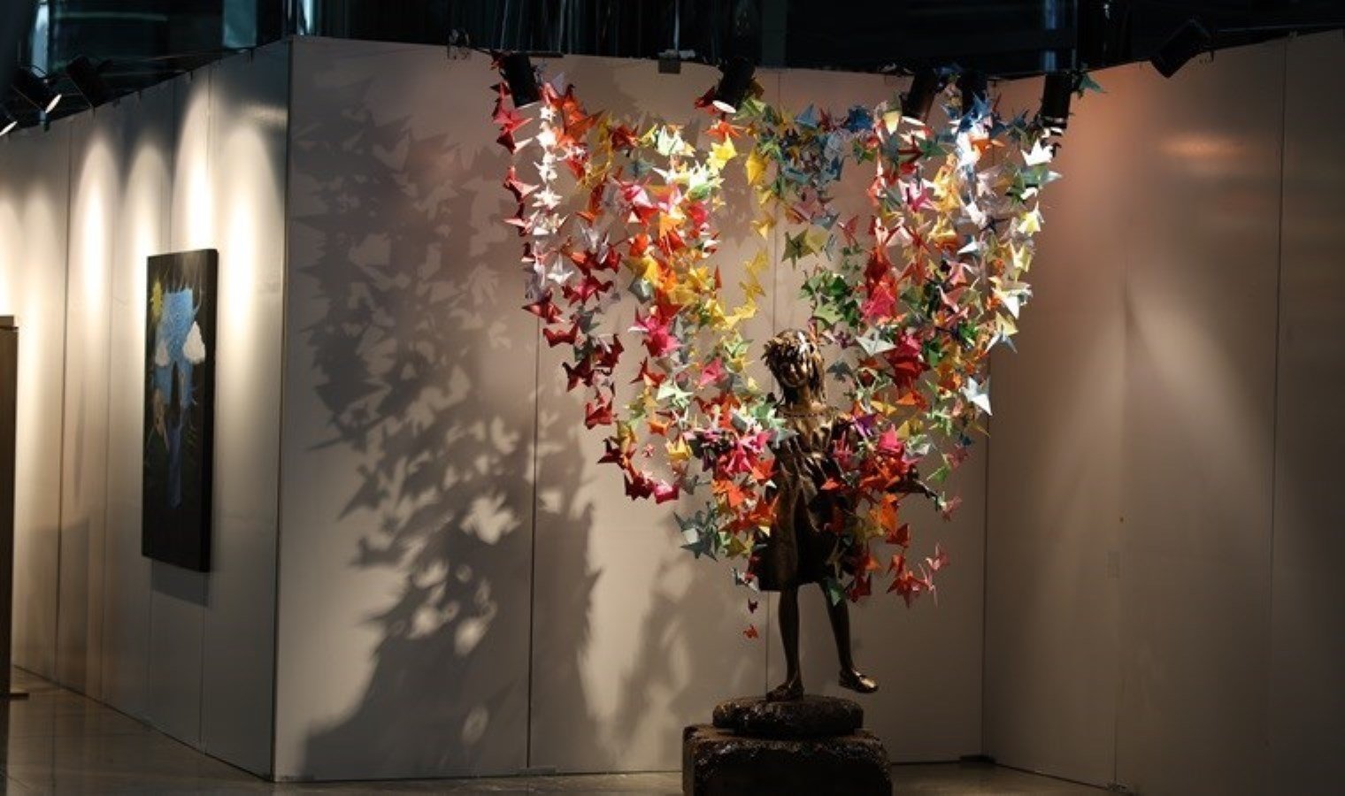 bahcesehir-koleji-6-cocuk-sanat-bienali-sjvtBkHI.jpg