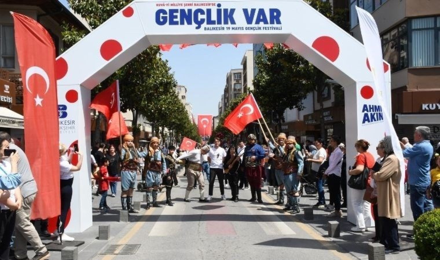 balikesirdeki-genclik-festivali-coskuyla-kutlandi-W6xnepft.jpg